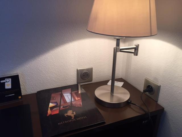 Metropol Hotel Calais Kültér fotó